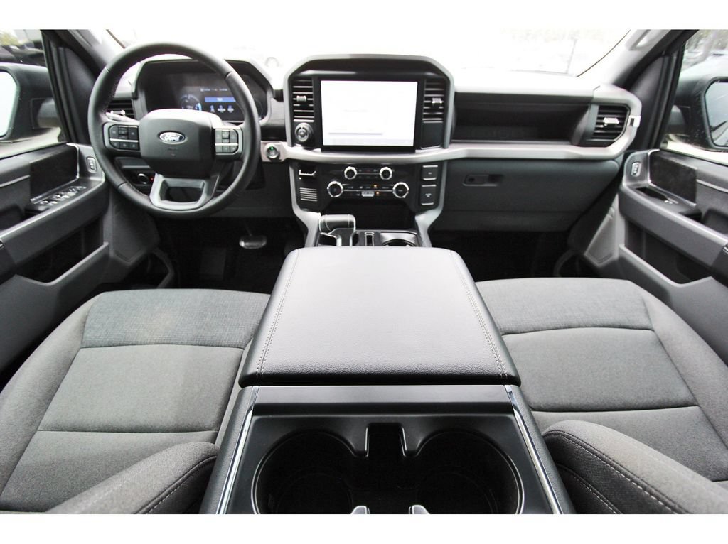 Used 2025 Ford F150 Lightning XLT AWD/4WD image 10