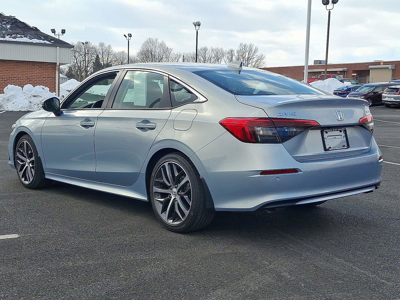 Used 2023 Honda Civic Touring image 6