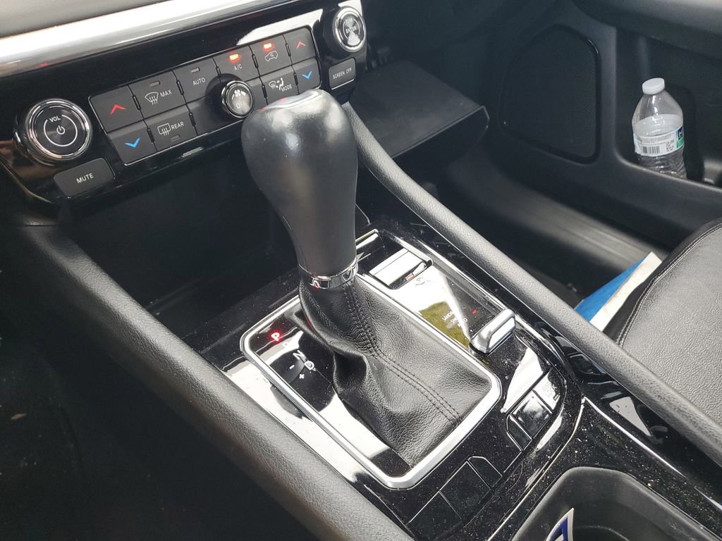 Used 2023 Jeep Compass Limited image 18