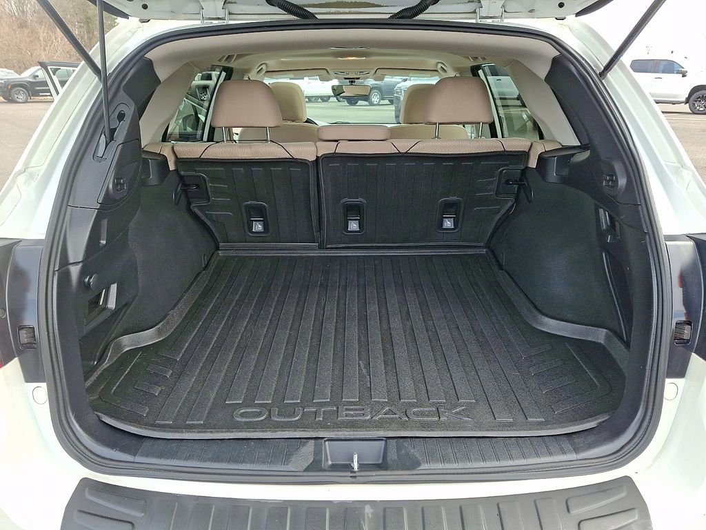Used 2017 Subaru Outback 2.5i Premium image 28