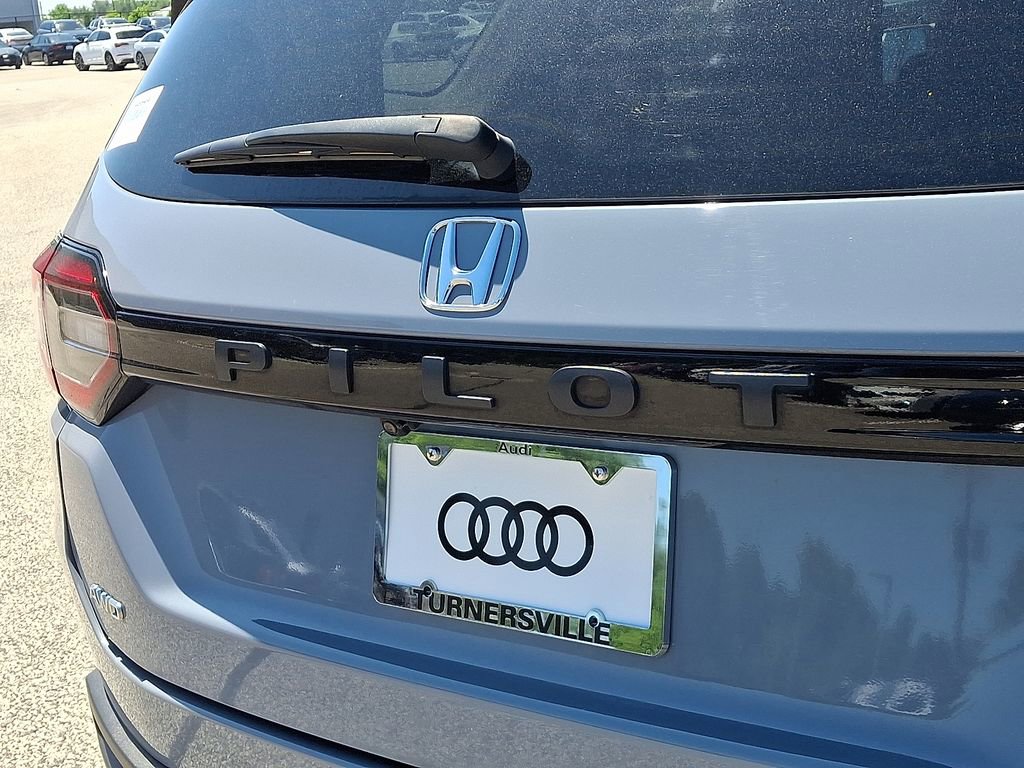 Used 2023 Honda Pilot Touring image 31