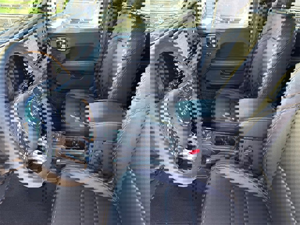 Used 2024 Jeep Wrangler Unlimited Sahara image 15