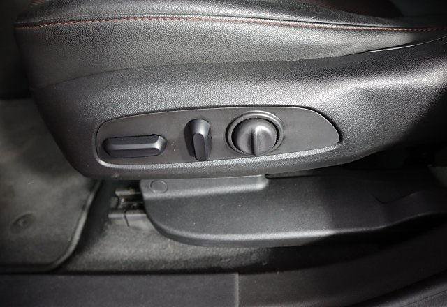 Used 2019 Chevrolet Blazer RS w/ LPO, 'HIT The Road' Package image 25