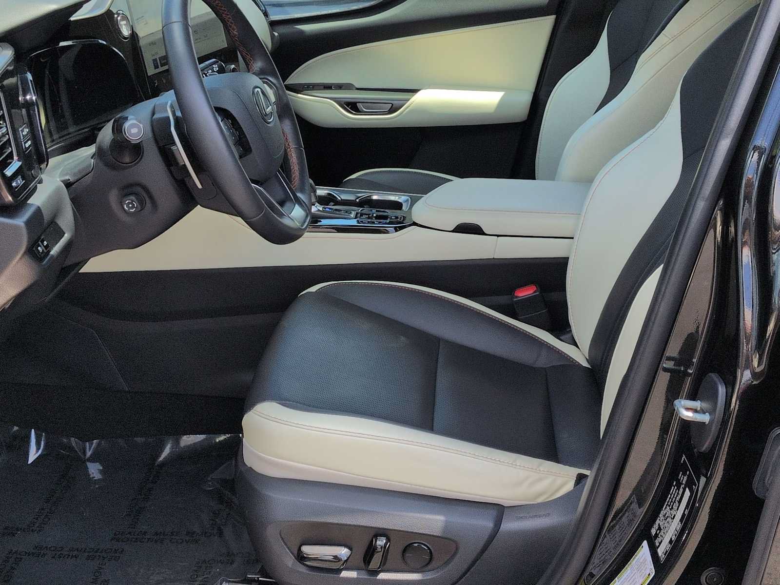 Used 2024 Lexus NX 350h AWD image 17