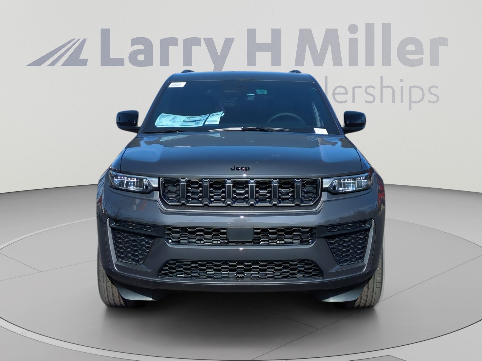 New 2026 Jeep Grand Cherokee Altitude AWD/4WD image 8