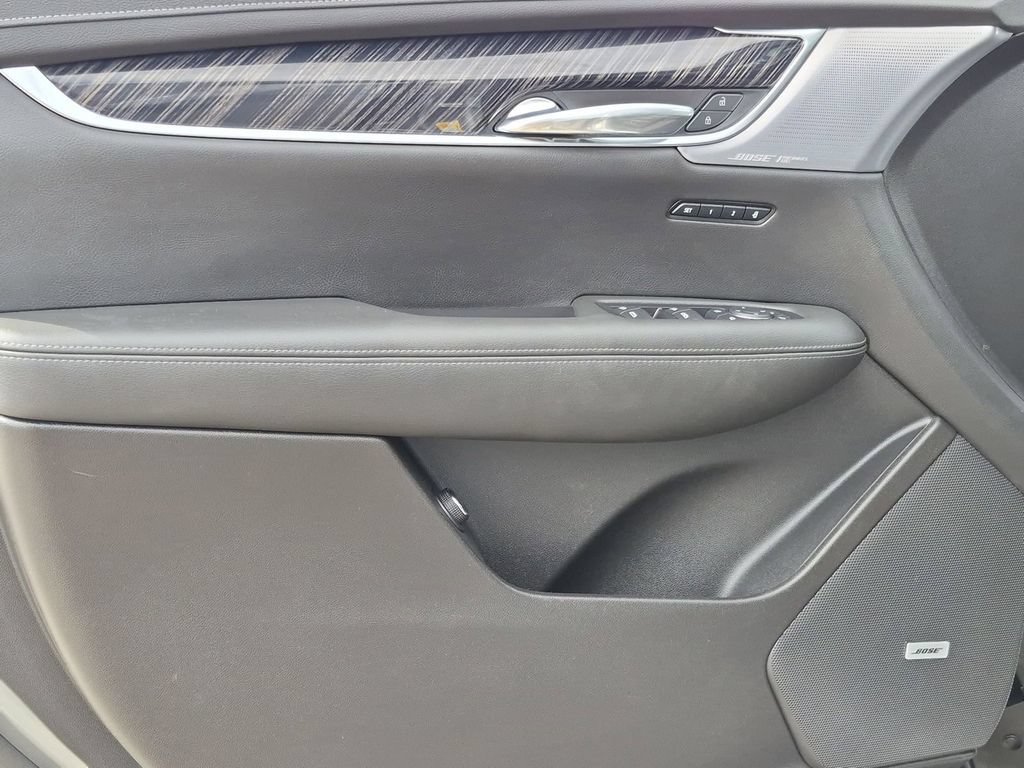 Certified 2024 Cadillac XT6 Premium Luxury w/ Technology Package FWD image 15
