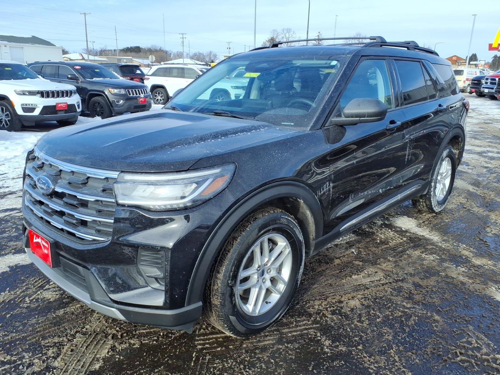 Used 2025 Ford Explorer Active image 8
