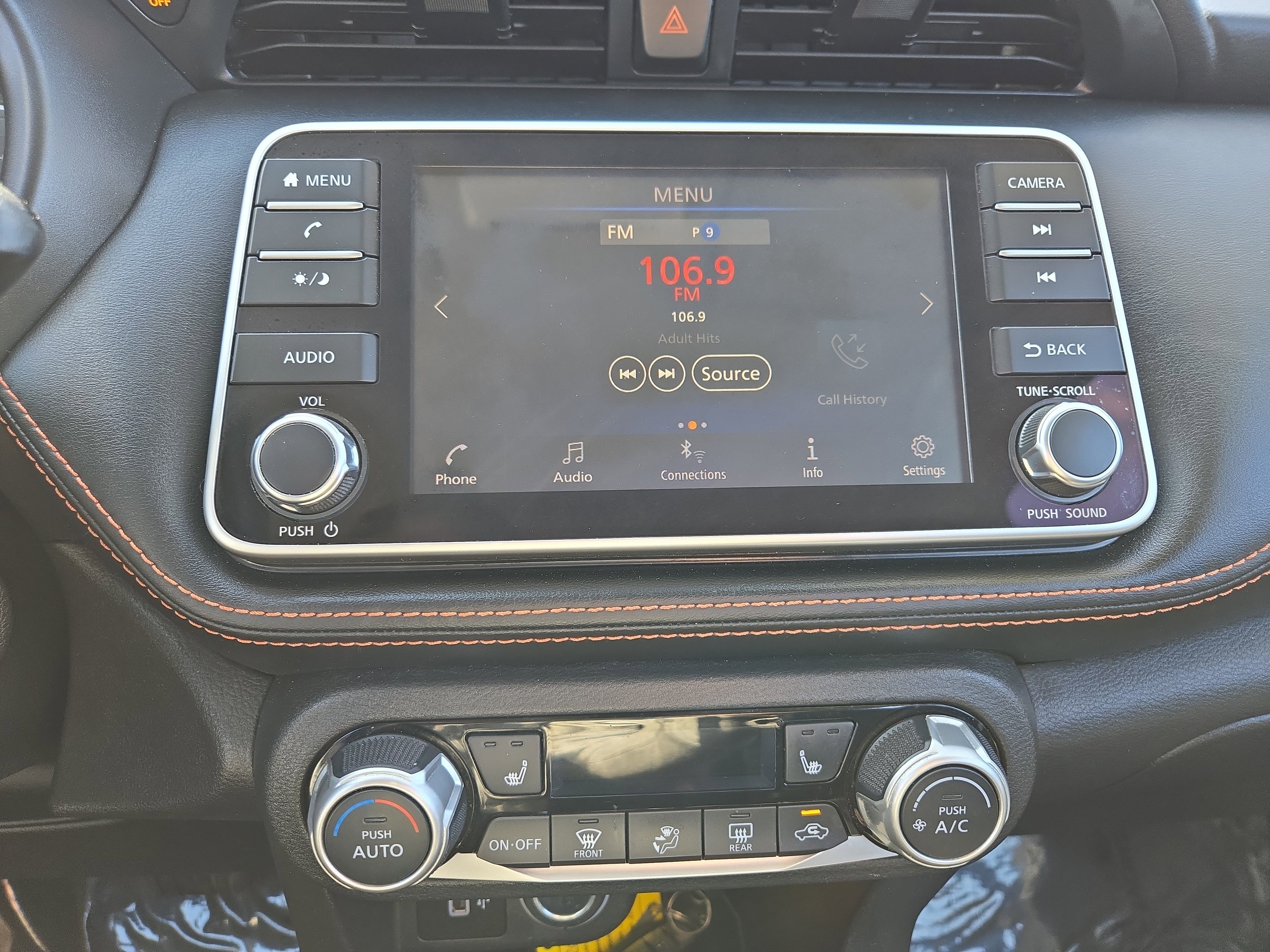 Used 2020 Nissan Kicks SR w/ SR Premium Package image 16