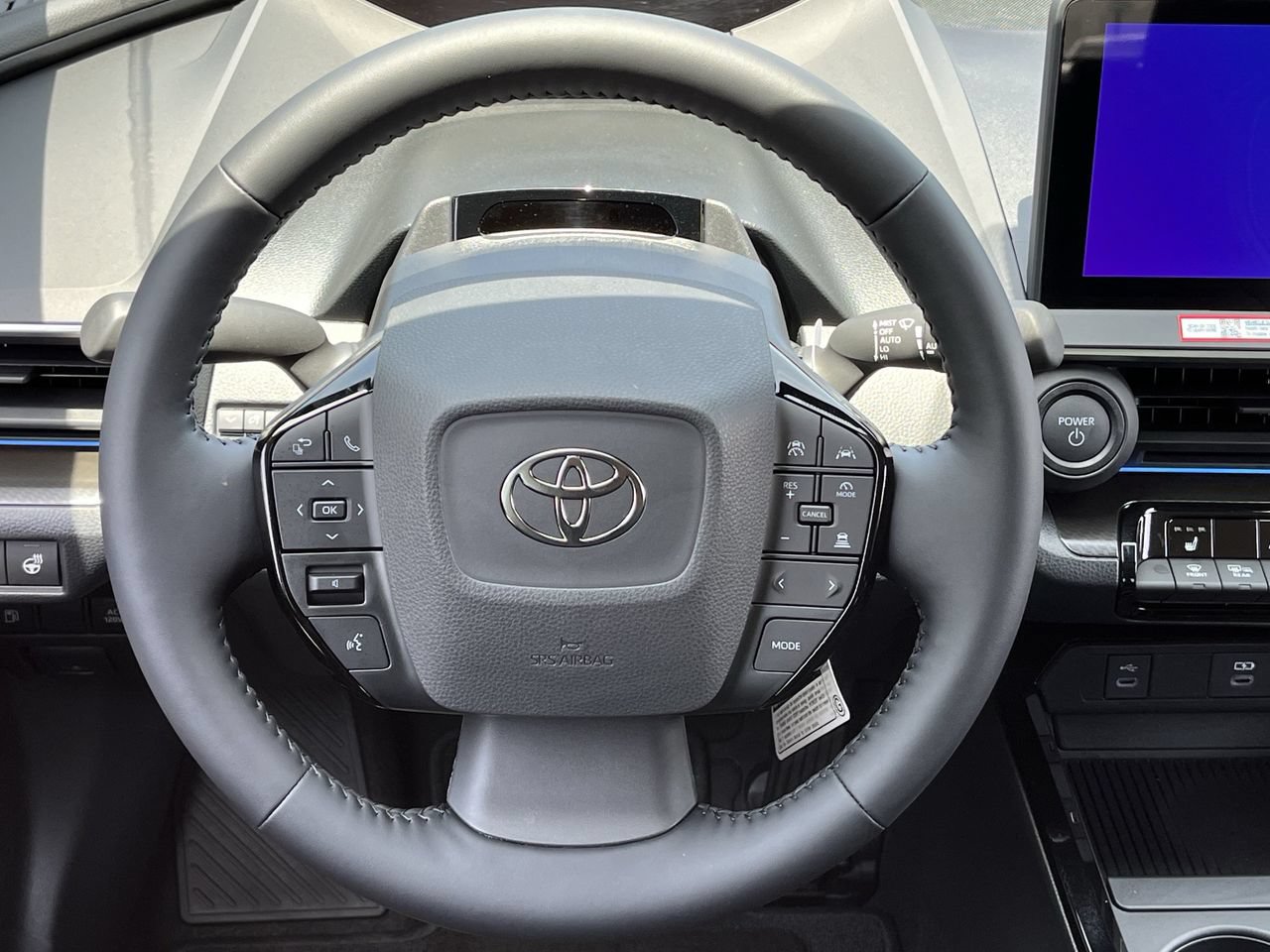 New 2026 Toyota Prius Plug-In Hybrid FWD image 11
