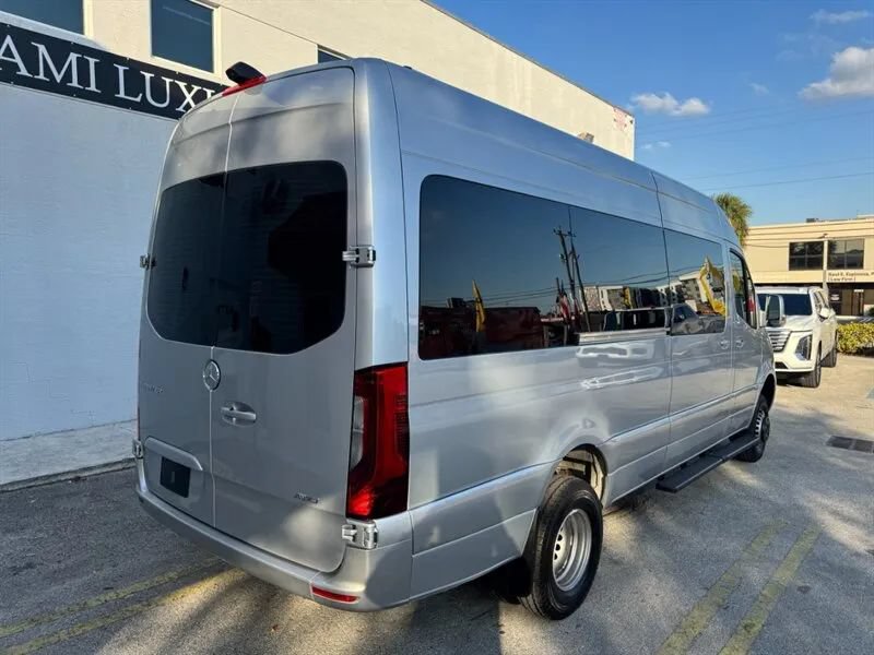 Used 2023 Mercedes-Benz Sprinter 3500 image 11