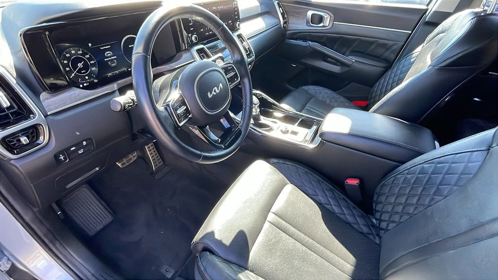 Used 2022 Kia Sorento SX Prestige image 14