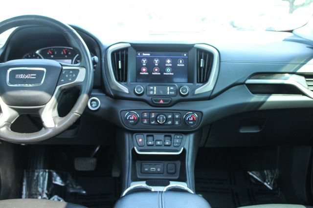 Used 2019 GMC Terrain Denali w/ Comfort Package FWD image 18