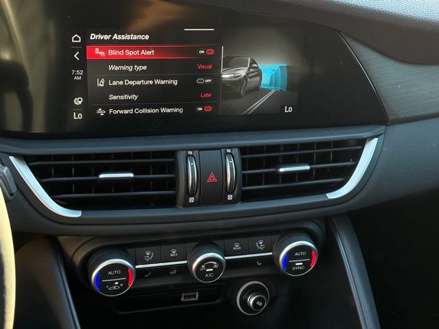 Used 2023 Alfa Romeo Giulia Ti image 17