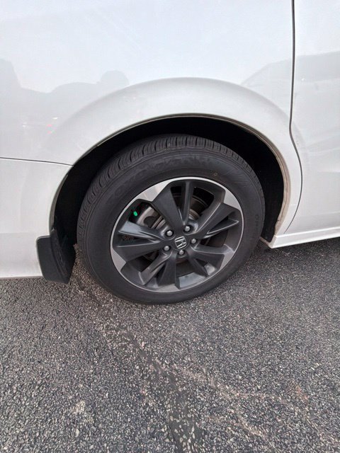 Used 2024 Honda Odyssey Elite image 5