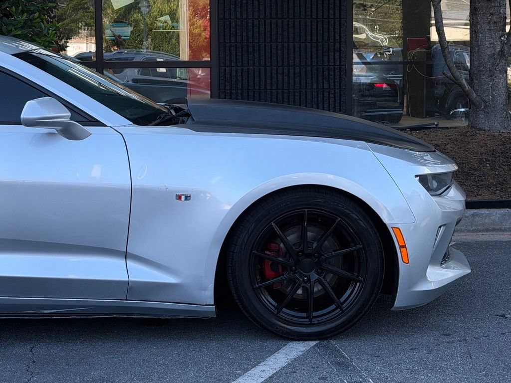 Used 2018 Chevrolet Camaro LT RWD image 23