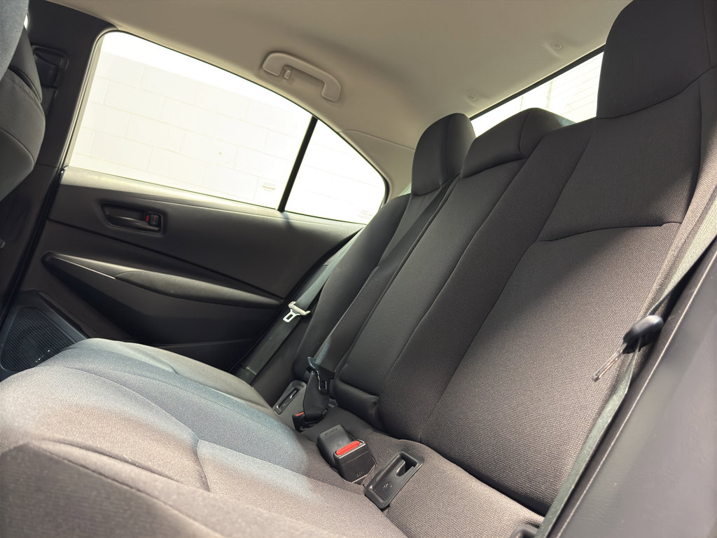 Used 2023 Toyota Corolla LE image 29