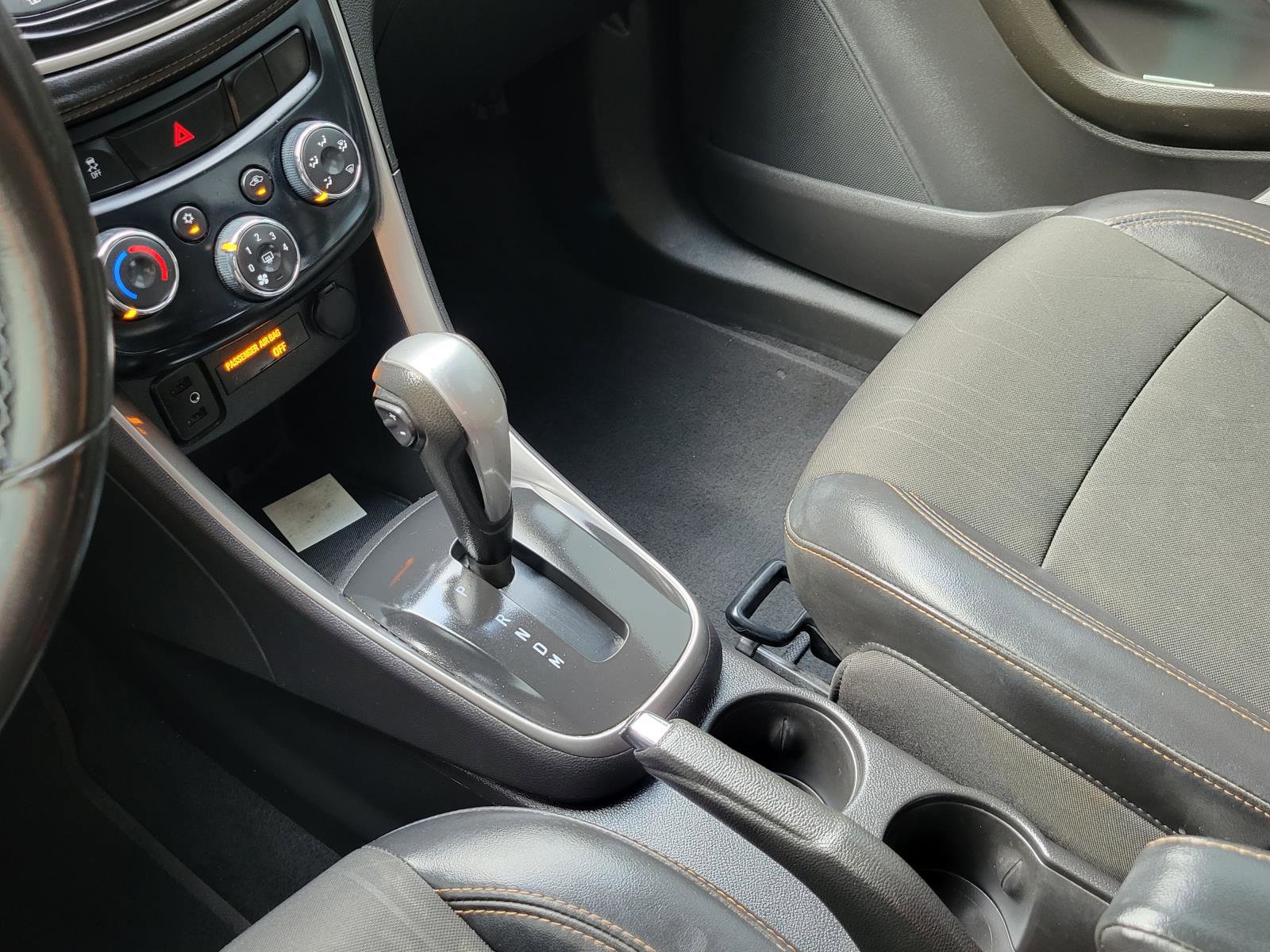 Used 2019 Chevrolet Trax LT w/ Driver Confidence Package image 29