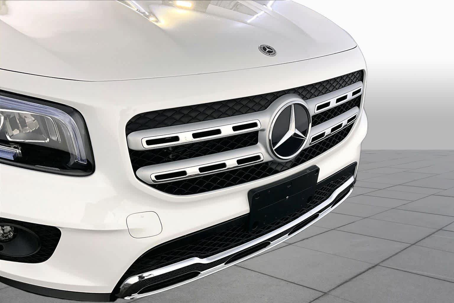 Used 2023 Mercedes-Benz GLB 250 4MATIC image 32