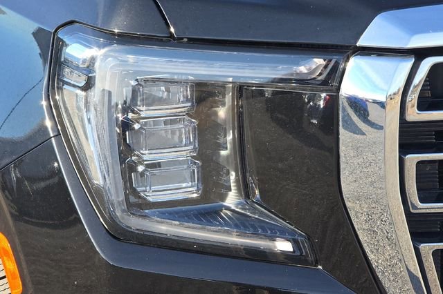 Used 2024 GMC Yukon SLT image 46