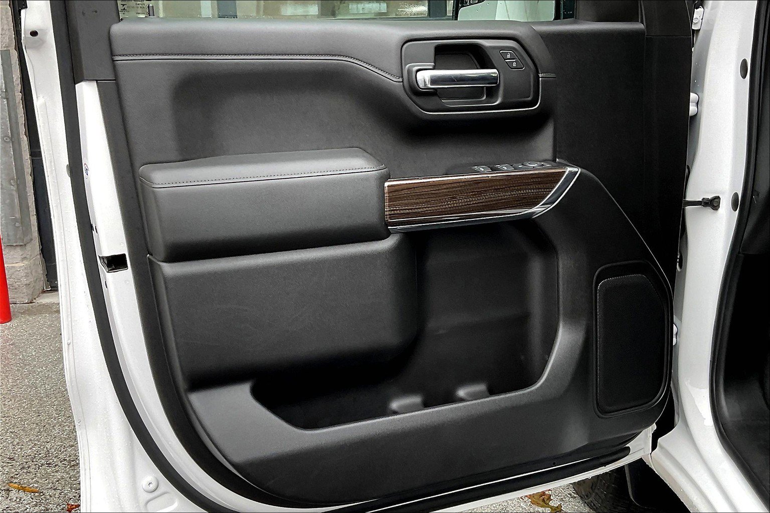 Used 2019 Chevrolet Silverado 1500 LT w/ All-Star Edition AWD/4WD image 27