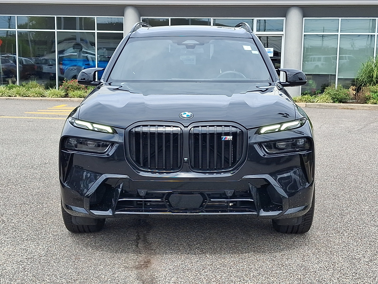 Used 2025 BMW X7 M60i w/ Executive Package AWD/4WD image 3