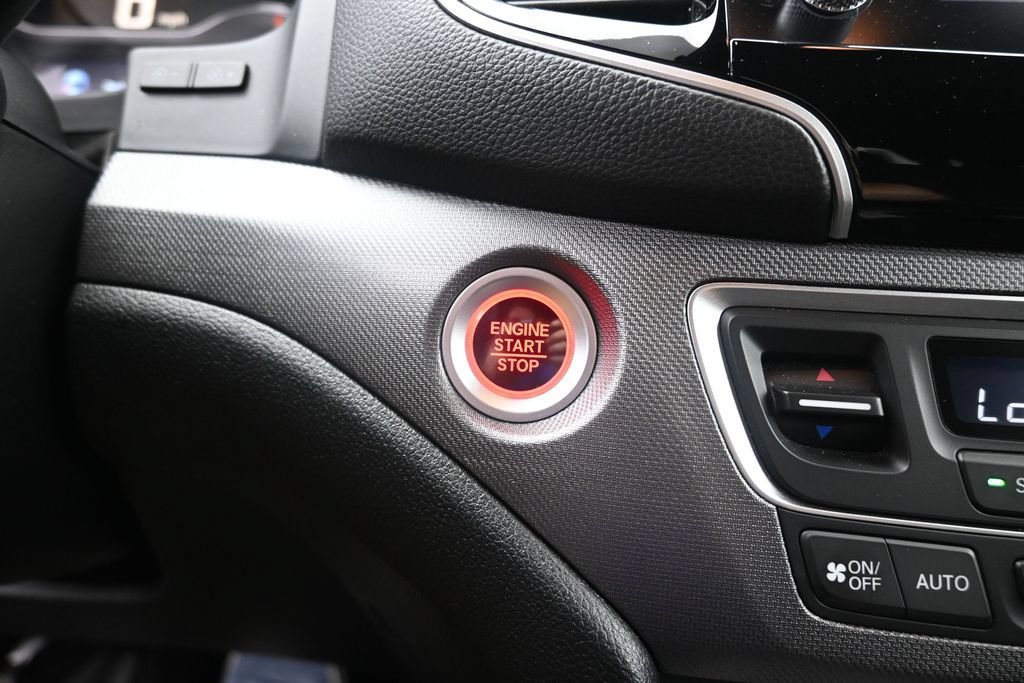Used 2023 Honda Ridgeline Sport image 32