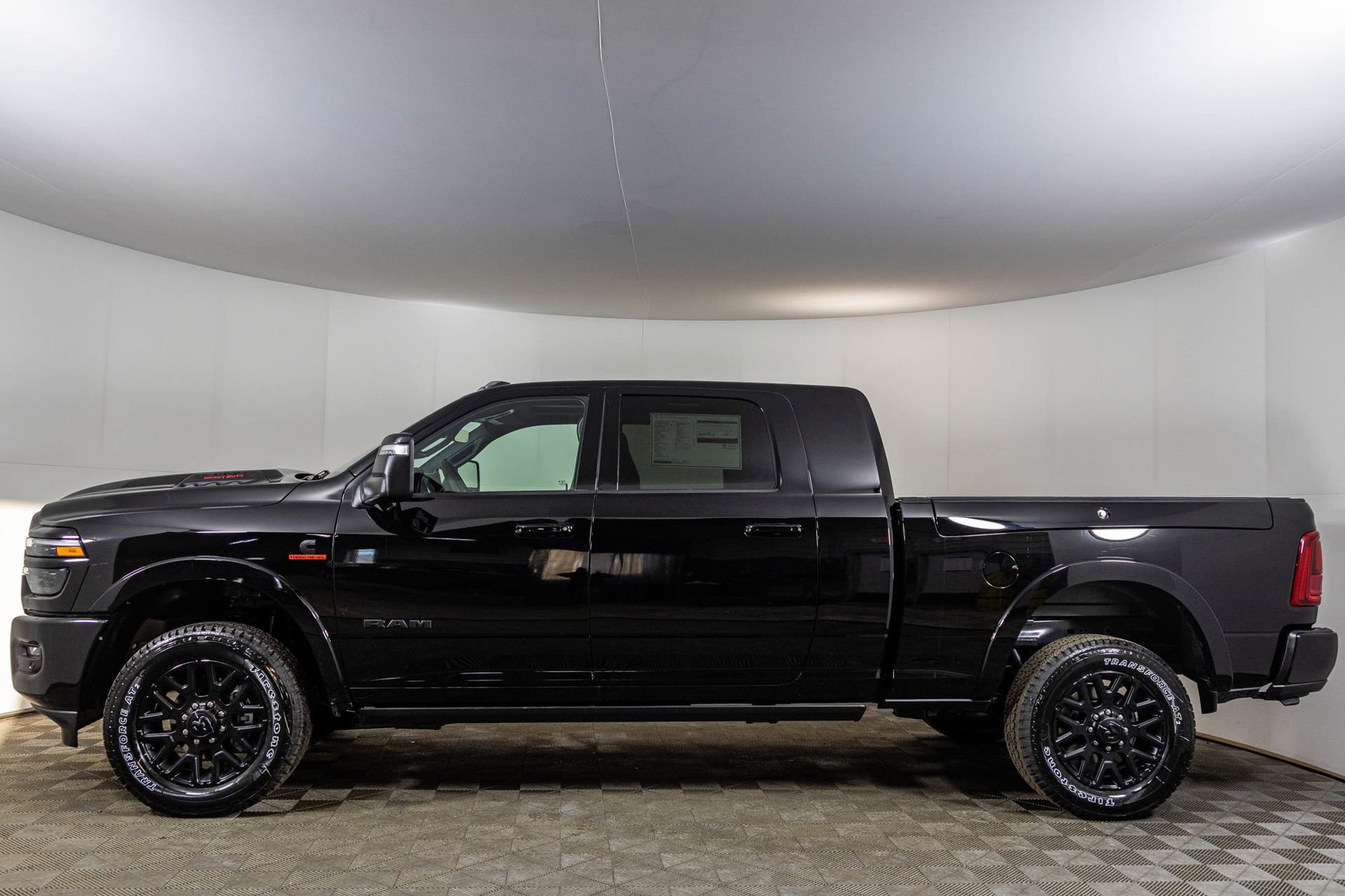 New 2026 RAM 2500 Limited image 22