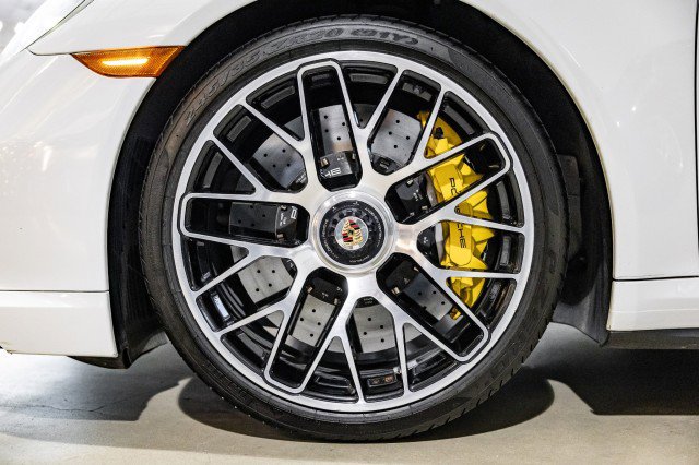 Used 2015 Porsche 911 Turbo S image 34