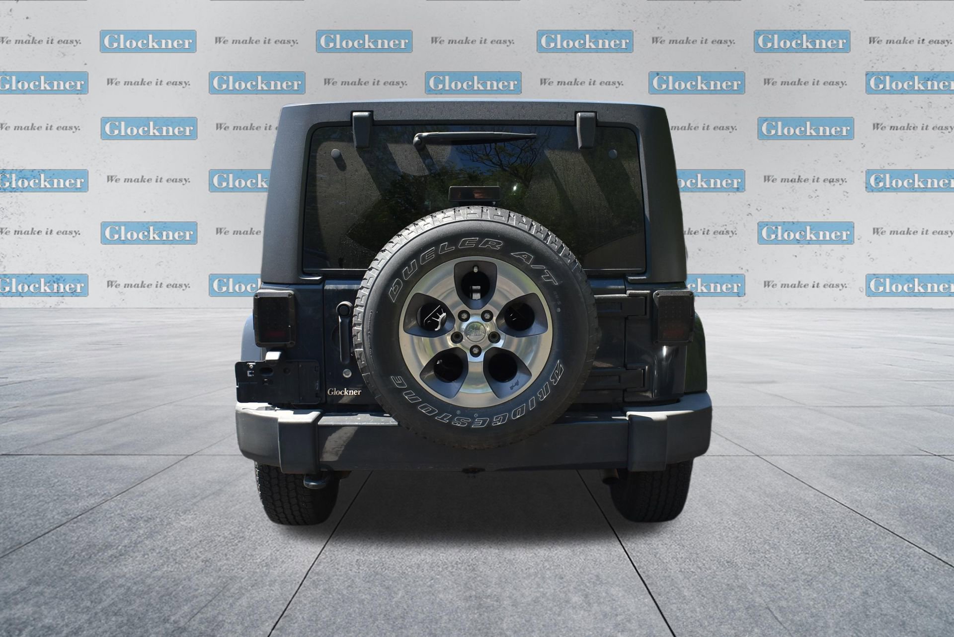 Used 2016 Jeep Wrangler Unlimited Sahara w/ Dual Top Group AWD/4WD image 7