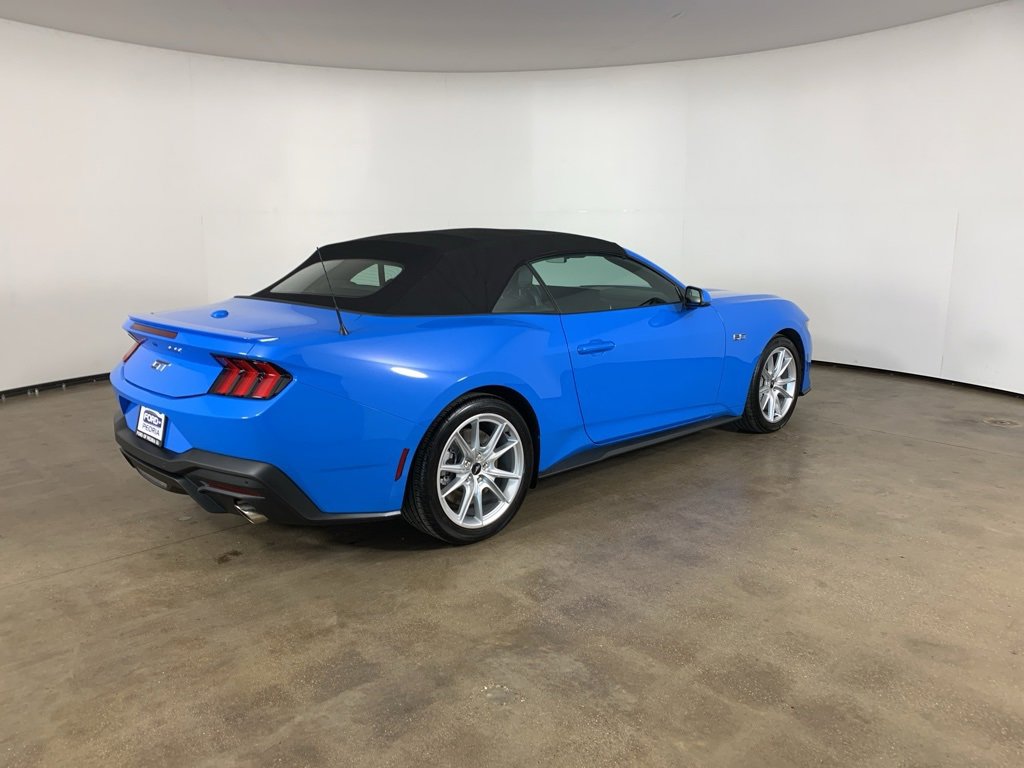 Used 2025 Ford Mustang GT Premium image 8