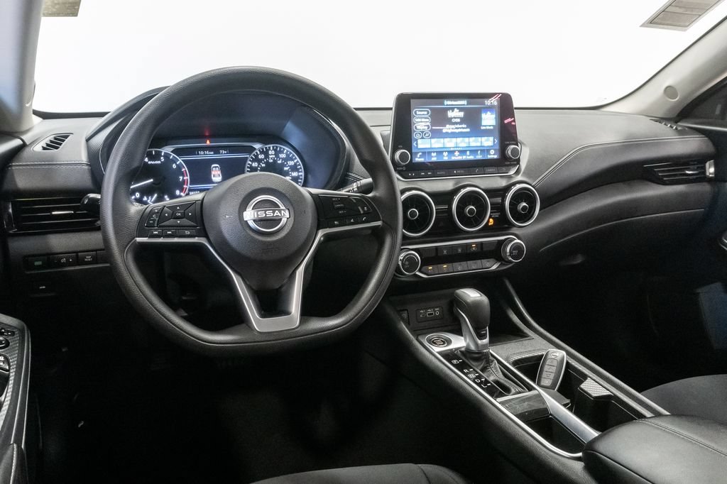 Used 2025 Nissan Sentra SV FWD image 6
