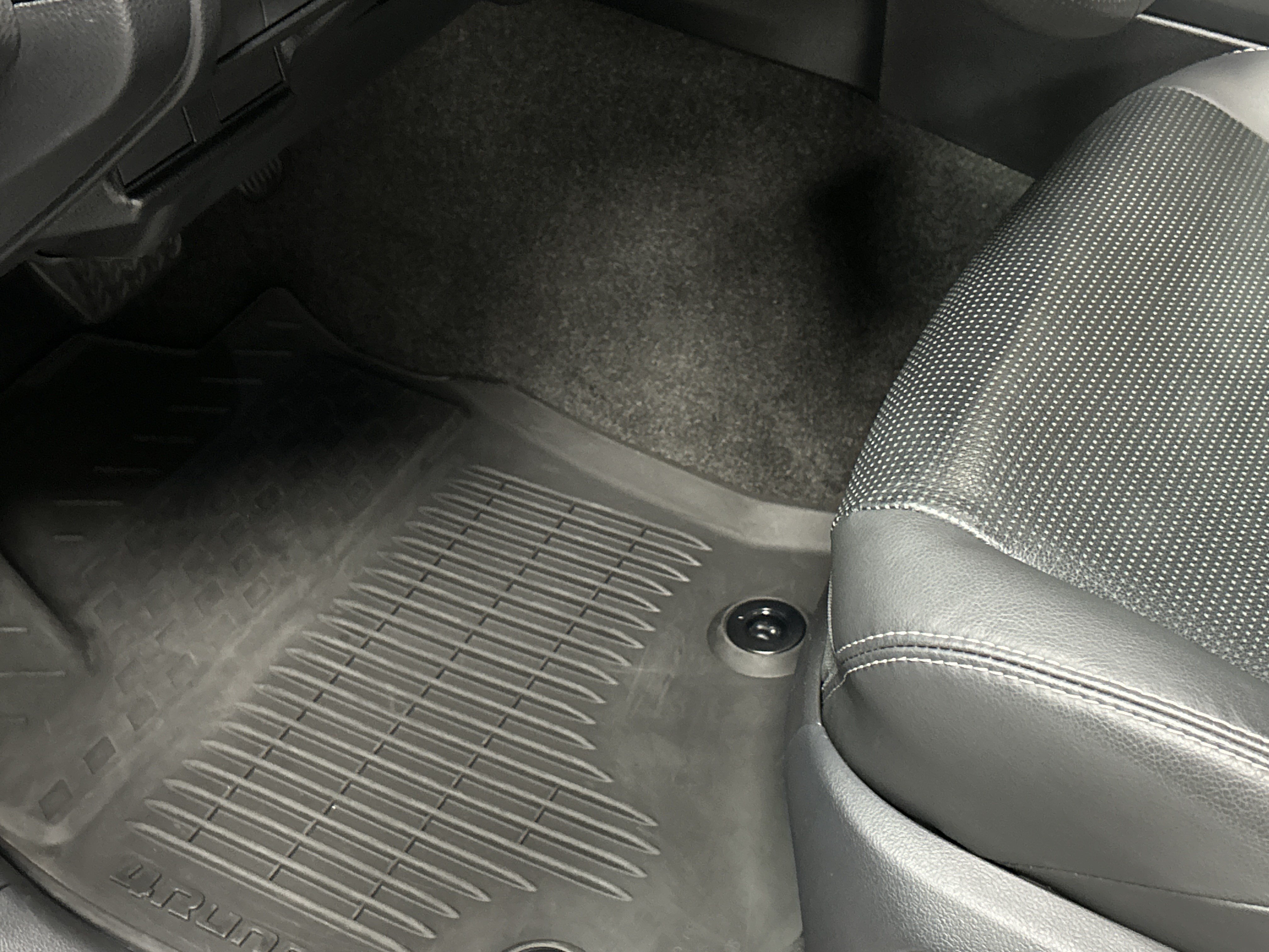 Used 2025 Toyota 4Runner Limited RWD image 17