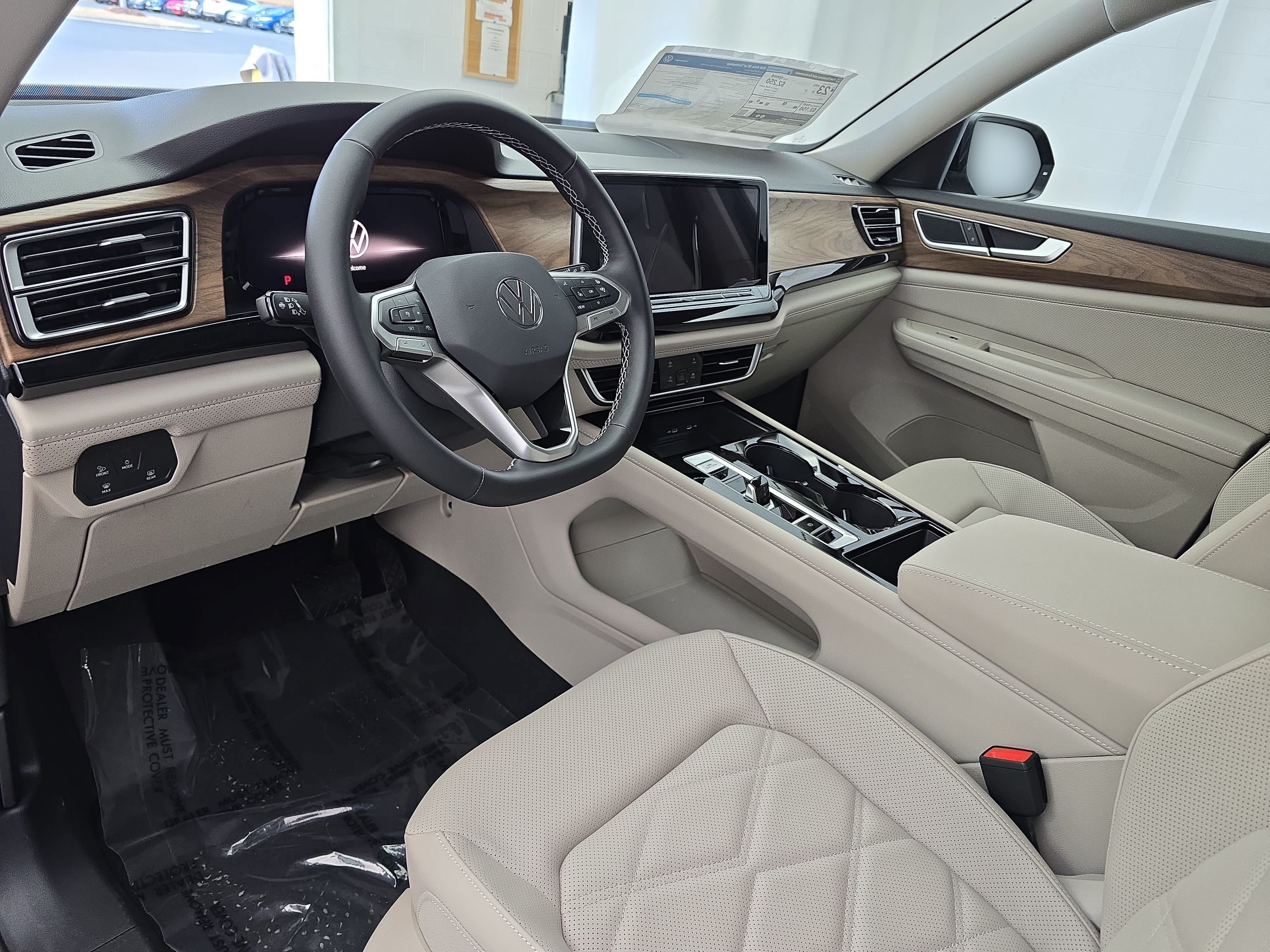 New 2026 Volkswagen Atlas SE FWD image 17