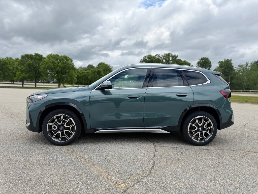 New 2026 BMW X1 xDrive28i w/ Convenience Package AWD/4WD image 3