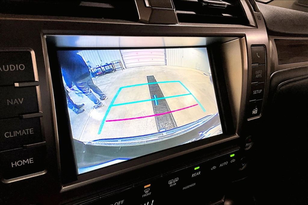 Used 2019 Lexus GX 460 Premium image 34