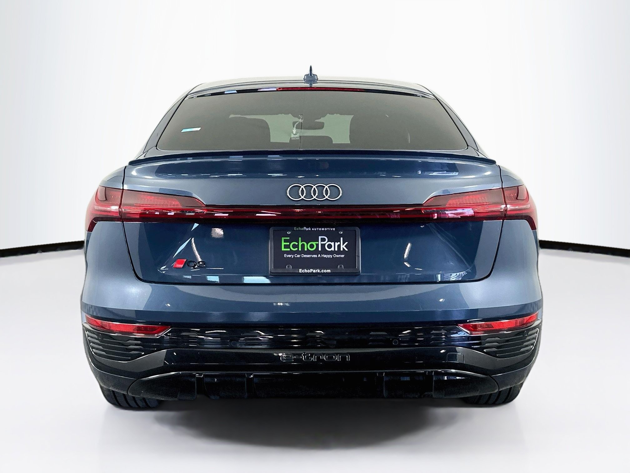 Used 2024 Audi Q8 e-tron Premium Plus w/ Premium Plus Package AWD/4WD image 7