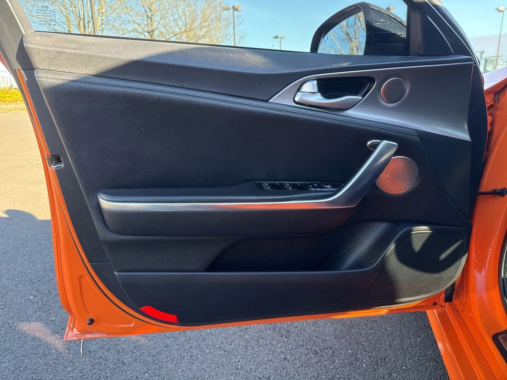 Used 2019 Kia Stinger GTS image 11