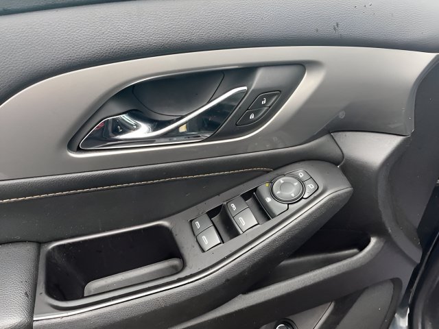 Used 2018 Chevrolet Traverse LT w/ LPO, Floor Liner Package AWD/4WD image 10