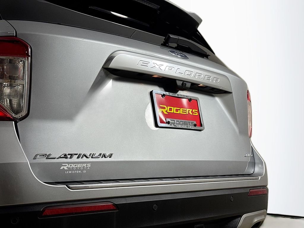 Used 2024 Ford Explorer Platinum w/ Technology Package image 28