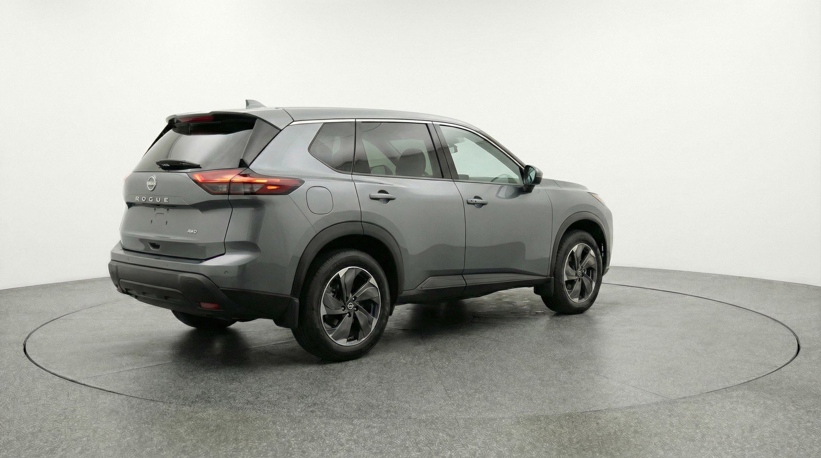 Used 2025 Nissan Rogue SV image 9
