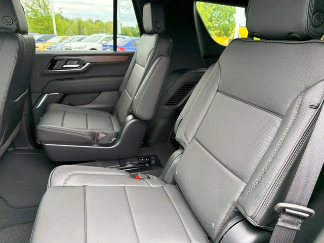 New 2026 GMC Yukon Denali w/ Sun & Power Step Package AWD/4WD image 19