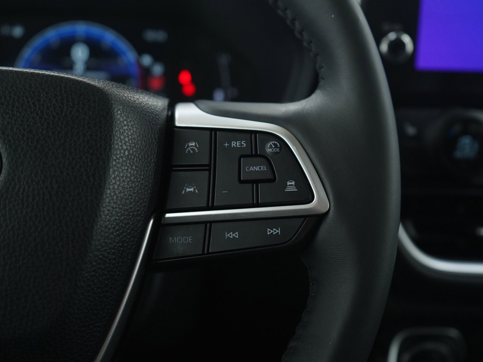 Used 2024 Toyota Grand Highlander XLE image 31