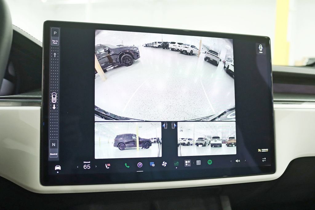 Used 2022 Tesla Model X Plaid AWD/4WD image 16