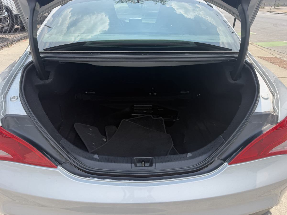 Used 2014 Mercedes-Benz CLA 250 image 21