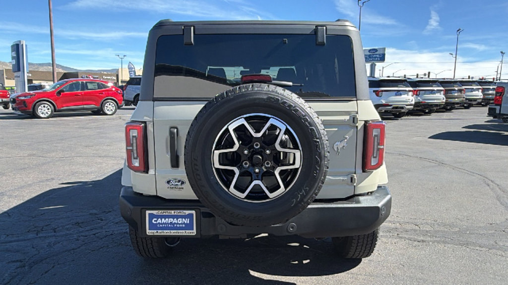 New 2026 Ford Bronco Outer Banks image 4