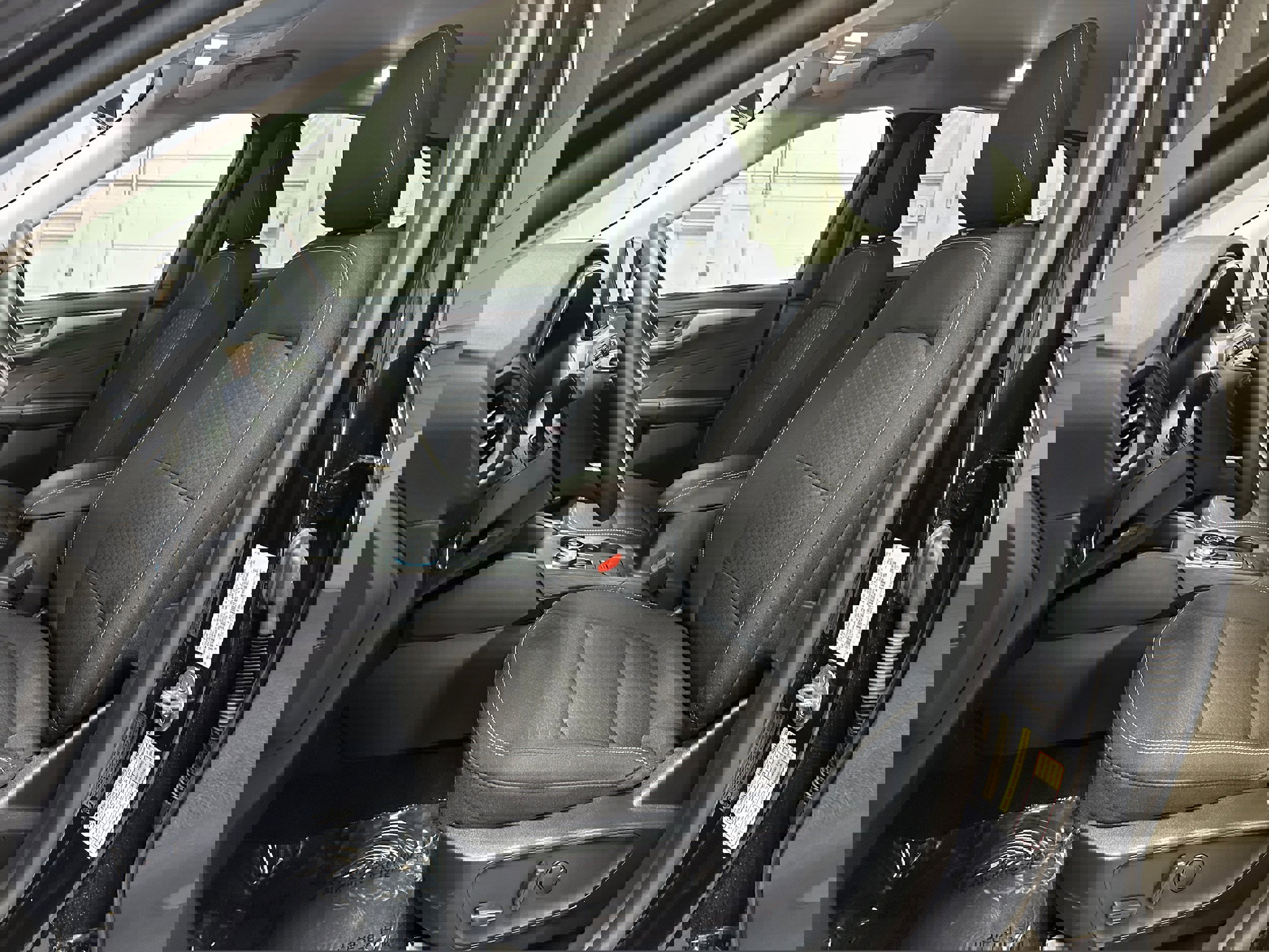 Certified 2024 Ford Escape Active AWD/4WD image 8