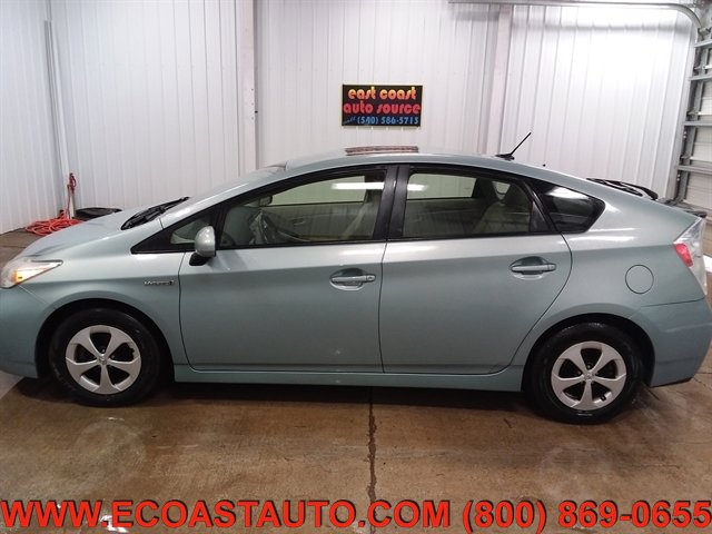Used 2014 Toyota Prius Three FWD image 5