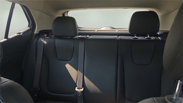 Used 2025 Buick Encore GX Sport Touring image 15