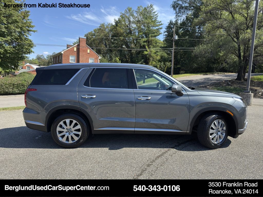 Used 2024 Hyundai Palisade SEL image 3