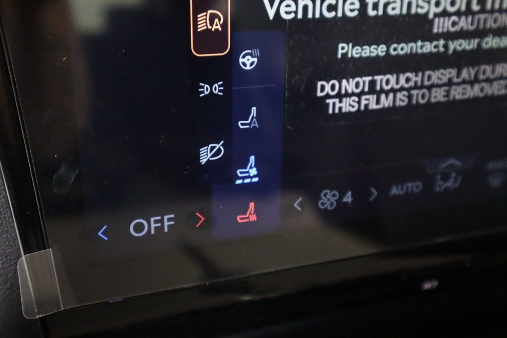 New 2025 Lincoln Navigator Reserve image 7